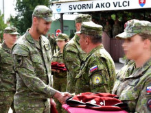 Slovensko má nový výsadkový prapor, který je součástí Sil pro speciální operace