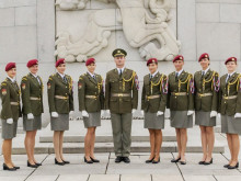 Ženy do Čestné stráže AČR nejen patří, ale už tu i velí