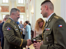 Polský prezident ocenil českého vojáka za výbornou spolupráci v Afghánistánu