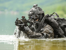 Armáda nakupuje bojové potápěčské obleky a další příslušenství pro Speciální síly AČR