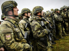 Výbor pro obranu podpořil vládní návrh změny ústavy. Vysílat vojáky do zahraničí bude jednodušší