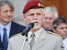 Bývalý náčelník Generálního štábu AČR Petr Pavel zvažuje kandidaturu na prezidenta