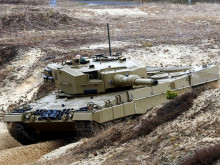 Slovenská armáda si převzala druhý tank Leopard 2A4, otázka nových tanků zatím řešení nemá
