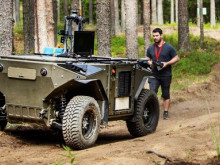 Testů autonomních vozidel v Estonsku se zúčastnil i český robotický prostředek TAROS V4 4×4
