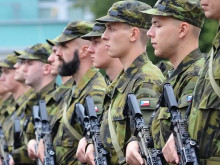 Kyber nábor do armády láká. Zájemců postupně přibývá, vojáci však stále citelně schází