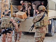 Čeští vojáci v Afghánistánu zmírňují dopady konfliktu na místní obyvatele