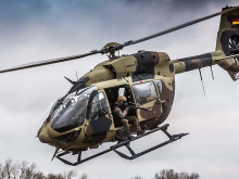Konec Puštíků v Polsku? Airbus se snaží protlačit své vrtulníky H145M, dorazila už i trojice Apačů