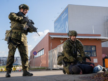 Reakce na sabotážní hrozby: KVV Brno a Masarykova univerzita testují systém nepředvídatelných patrol pro ochranu infrastruktury