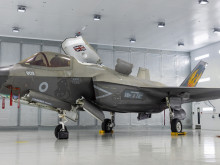 F-35 ve Velké Británii: Od ambiciózního plánu 138 kusů k 75 kusům do roku 2033