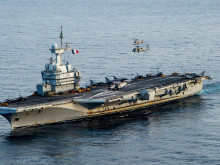 Francie vysílá jadernou letadlovou loď Charles de Gaulle do východního Středomoří