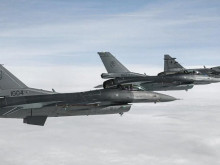 Duben je šťastným měsícem slovenského nebe. Všechny F-16 jsou vyrobeny a dorazil i první Barak MX