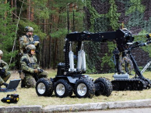 Armáda nakupuje tři nové roboty pro pyrotechnický průzkum