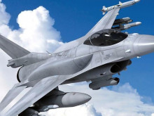 Akvizice stíhacích letounů F-16 pro slovenskou armádu: První piloti už cvičí v USA