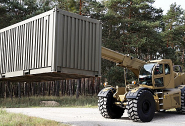 Pozemní síly Slovenské republiky převzaly dodávku teleskopických kontejnerových manipulátorů