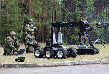 Armáda nakupuje pyrotechnického robota