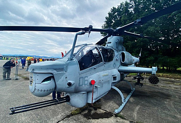 Vláda potvrdila nákup trenažeru AH-1Z