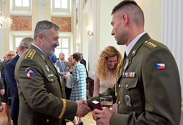 Polský prezident ocenil českého vojáka za výbornou spolupráci v Afghánistánu