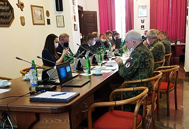 Výbor pro obranu řešil nákup pásových BVP pro AČR i situaci na Ukrajině