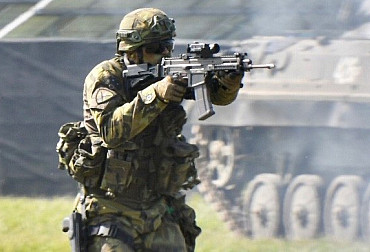 Česká zbrojovka představí na Dnech NATO 2022 produkty CZ a Colt pro ozbrojené složky