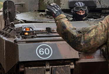 První české zkušenosti s řízením německého tanku Leopard 2