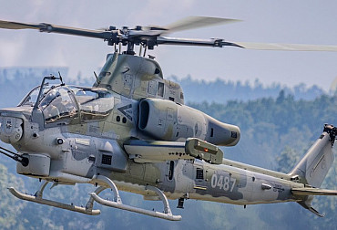 Výstavba simulačního centra pro vrtulníky AH-1Z Viper a UH-1Y Venom proběhla rychle a efektivně