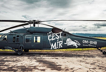 Češi se skládají na vrtulník Black Hawk pro Ukrajinu