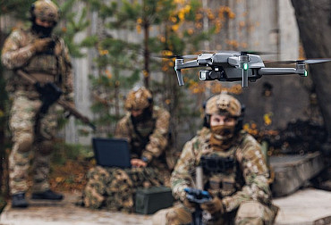 Nová éra válčení: Autonomní zbraňové systémy a budoucnost bojových operací