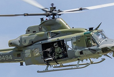 Modernizace vrtulníků H-1 darovaných z USA bude stát 8,1 miliardy, většinu zaplatí americká vláda
