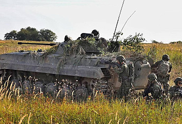 Ministerstvo obrany představilo soubor opatření, která významně zlepší platové podmínky vojáků z povolání
