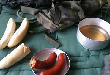 Česká vojenská strava versus americké MRE