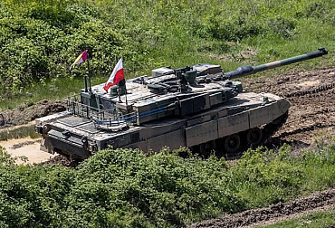 Tanky K2 Black Panther polské armády se premiérově představily na Slovensku
