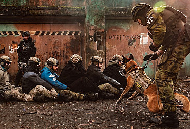 Crowd Riot Control aneb jak Vojenská policie zvládá davy a nepokoje