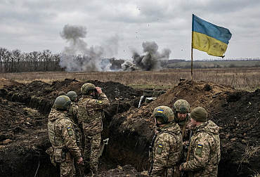 Video: Analýza obranných operací v moderním konfliktu. Dopad dronů a dělostřelectva na udržení pozic