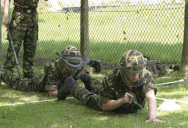 Pobaltí opouští Ottawskou úmluvu a&nbsp;sousedé je&nbsp;následují