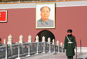 Čínské výdaje na obranu v roce 2026: 7% nárůst a modernizace největší armády na světě