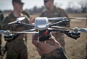 Výbor pro obranu řešil drony, komunikaci armády, veterány i roli českého obranného průmyslu