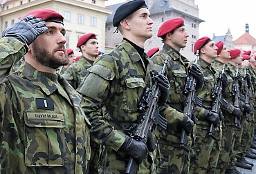 Obranný výbor projednával prodej Explosie a řešil nábor do Armády ČR