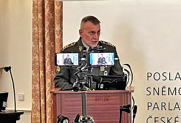 Obrana se musí připravovat už v míru. Armáda potřebuje průmysl, zásoby i nové legislativní nástroje