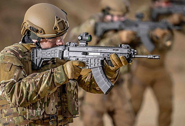 Novou českou pušku  BREN 2 obdrží každý příslušník bojové jednotky AČR