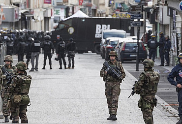 Francouzská cesta boje s terorismem? Nic pro nás