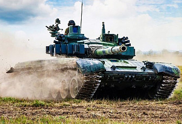 Armáda poptává náhradní díly pro tanky T-72M4 CZ. Na nové tanky si ještě počká