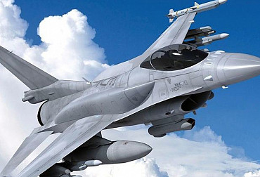 Akvizice stíhacích letounů F-16 pro slovenskou armádu: První piloti už cvičí v USA