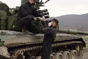 Armáda nakupuje nové kombinézy pro tankány