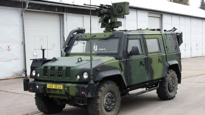 Armáda nakupuje náhradní díly pro zbraňové stanice Protector M151