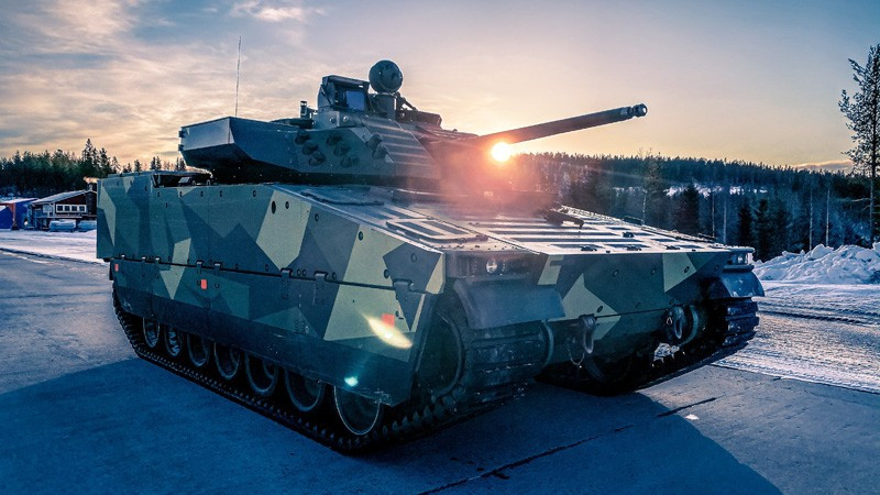 Tsjekkia, Sverige og BAE Systems har signert et Memorandum of Understanding angående oppkjøpet av den nye BVP CV90 |  CZDEFENSE