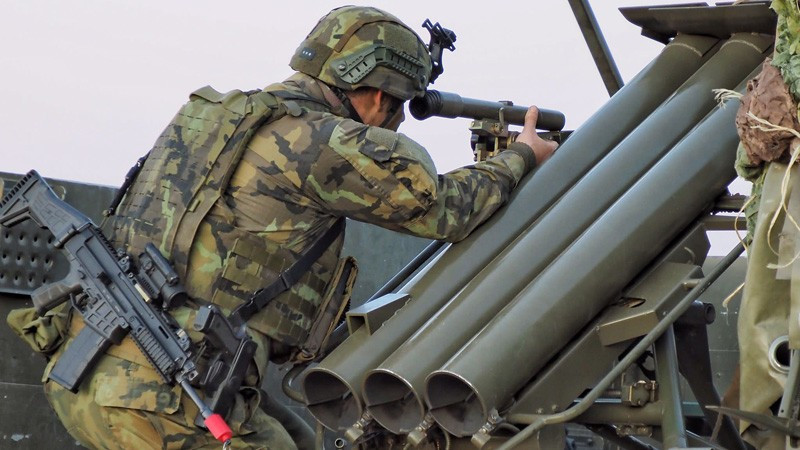 www.czdefence.cz