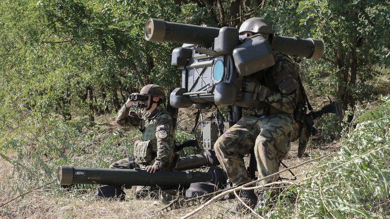 Armáda chystá komplexní servisní podporu systémů RBS-70 a RBS-70 NG až ...