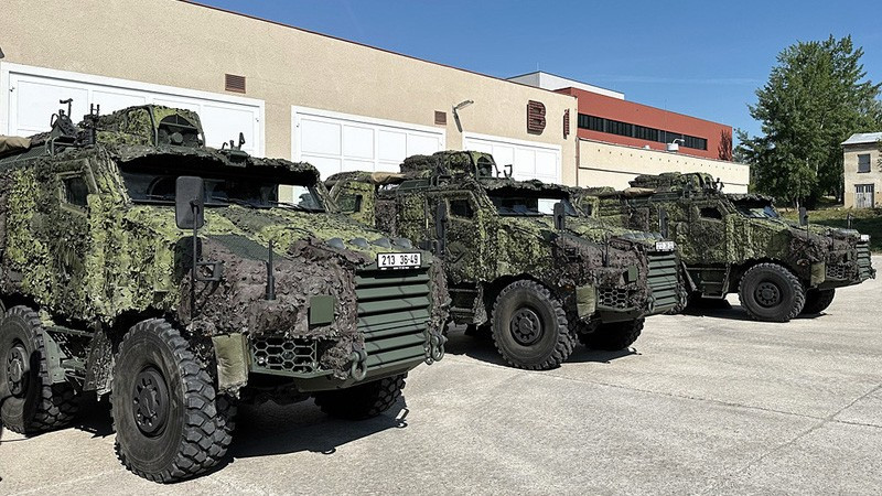 Evolution and Trends in Wheeled Armored Vehicles: A Comprehensive Analysis