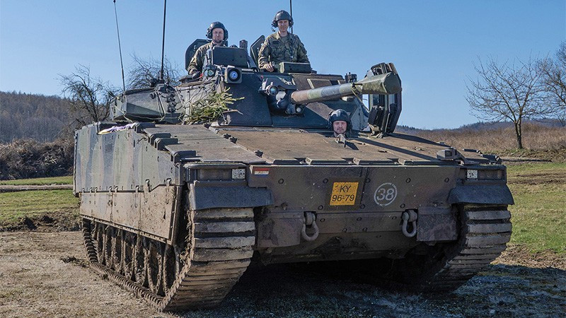 www.czdefence.cz