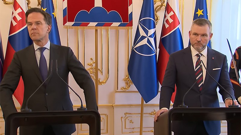 Generální tajemník NATO navštívil Slovensko, setkal se i se slovenským prezidentem